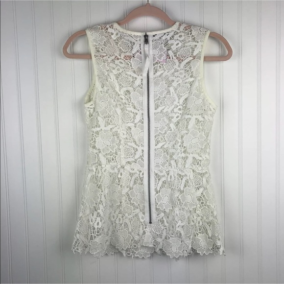 CAbi NWT Needle Lace Shell #800 XS White Peplum - Picture 5 of 7